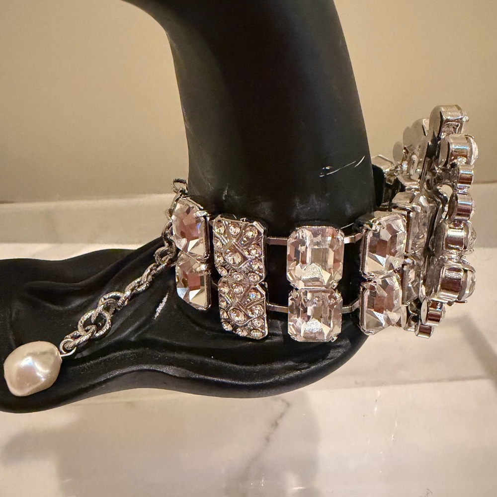 Dolce & Gabbana crystal Pearl Pendant Chain Bracelet - Picture 2 of 6